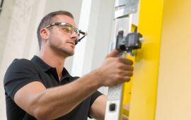 Bar- und QR-Code scannen mit der Datenbrille Bar- und QR-Code scannen mit der Datenbrille